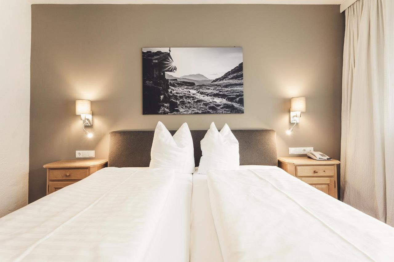 Hotel Johanna Mitten Im Oetztal امهاوسن المظهر الخارجي الصورة
