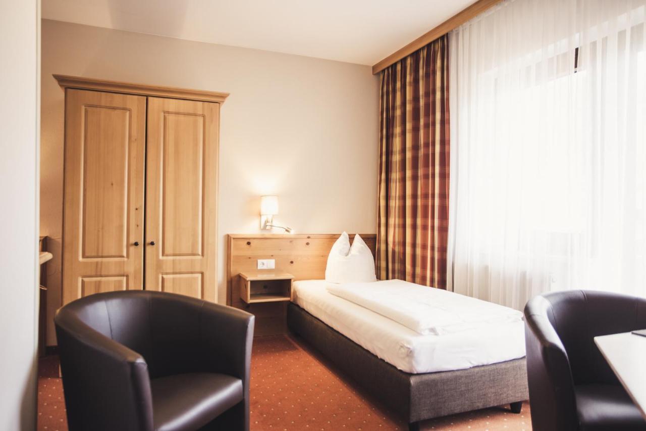 Hotel Johanna Mitten Im Oetztal امهاوسن المظهر الخارجي الصورة