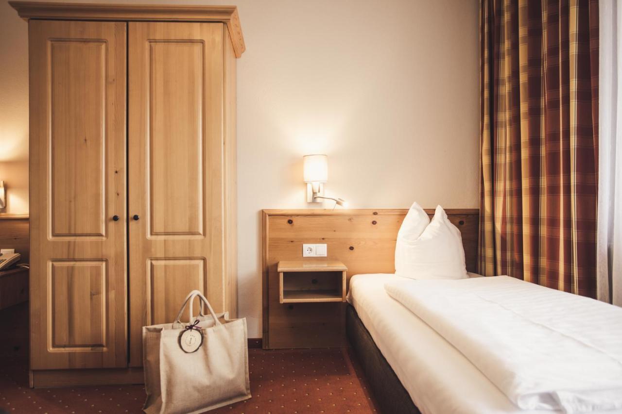 Hotel Johanna Mitten Im Oetztal امهاوسن المظهر الخارجي الصورة