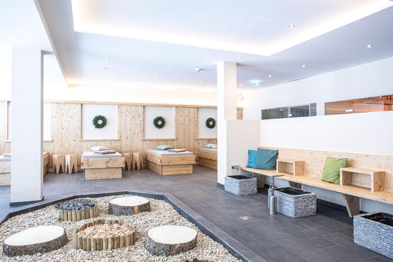 Hotel Johanna Mitten Im Oetztal امهاوسن المظهر الخارجي الصورة