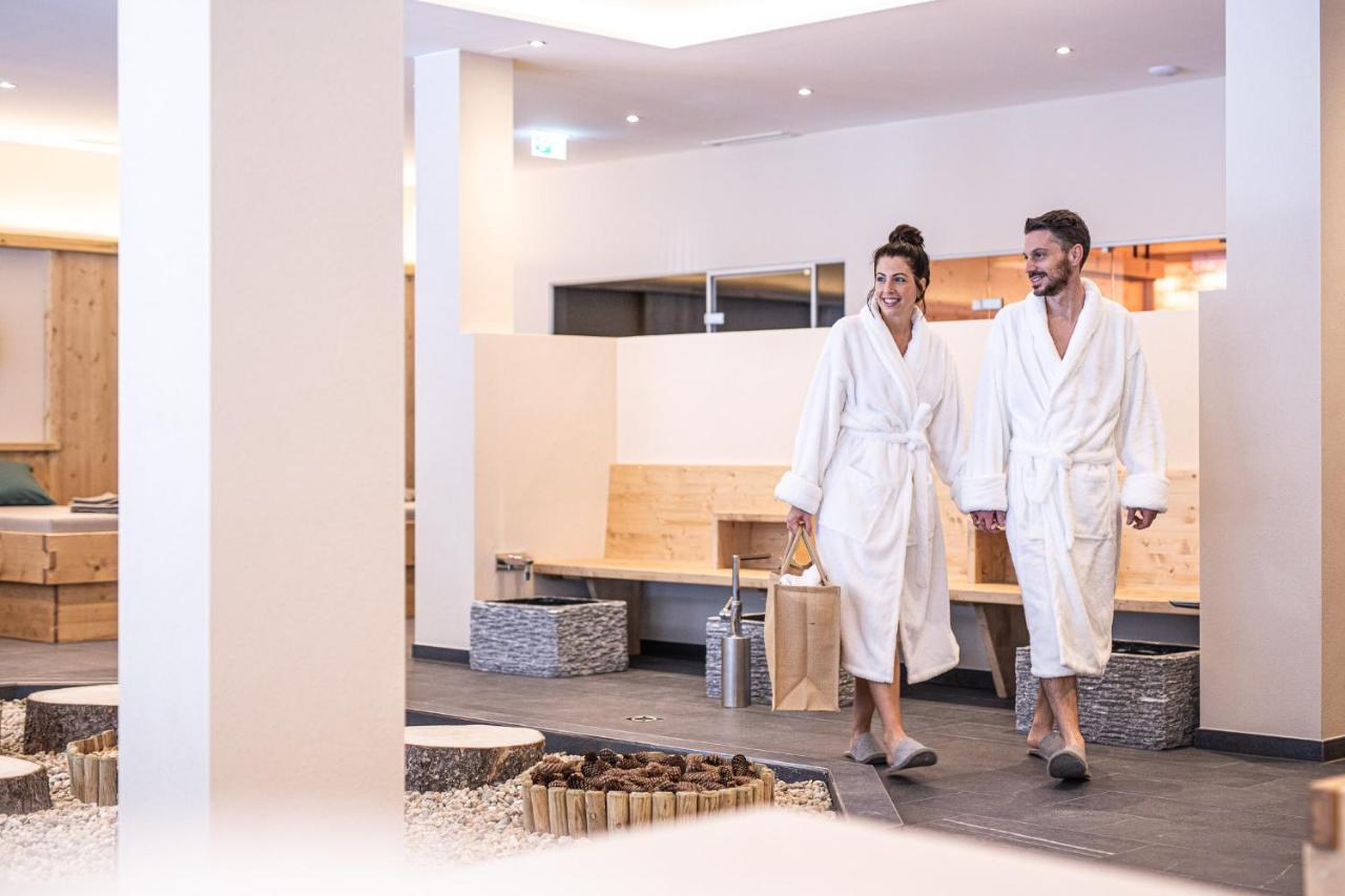 Hotel Johanna Mitten Im Oetztal امهاوسن المظهر الخارجي الصورة